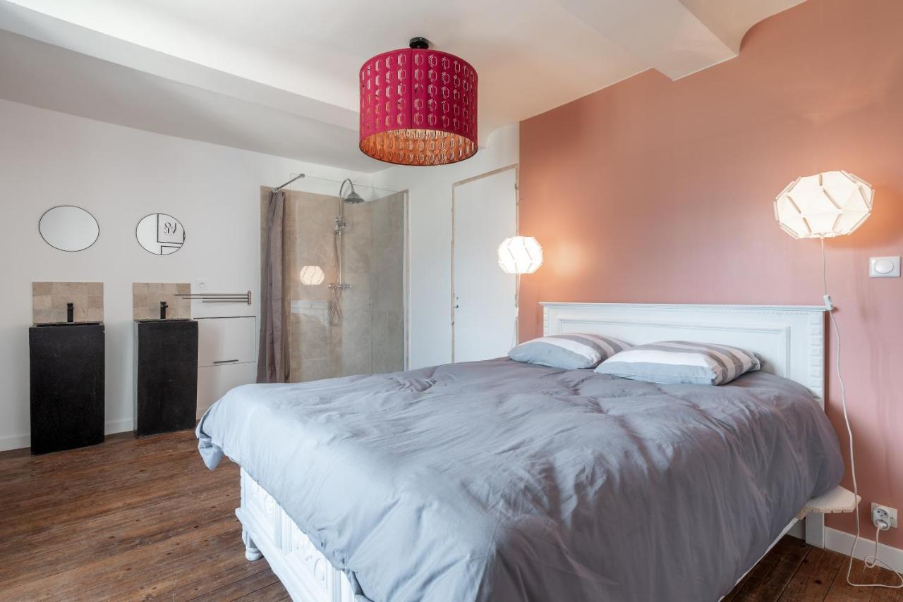 L'Escalier Rouge - Maison Renovee Avec Cour Luc-sur-Mer Eksteriør billede