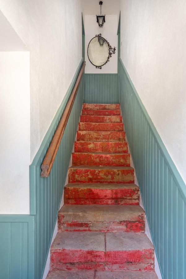 L'Escalier Rouge - Maison Renovee Avec Cour Luc-sur-Mer Eksteriør billede
